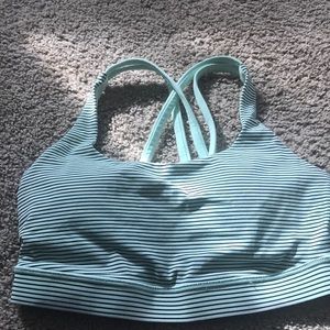 Lululemon mint green energy sports bra